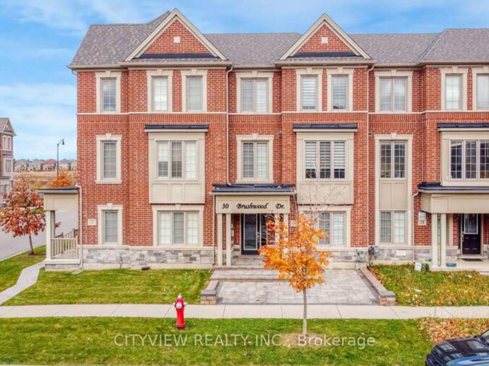 30 BRUSHWOOD DRIVE, Brampton, Ontario L6Y 0E3