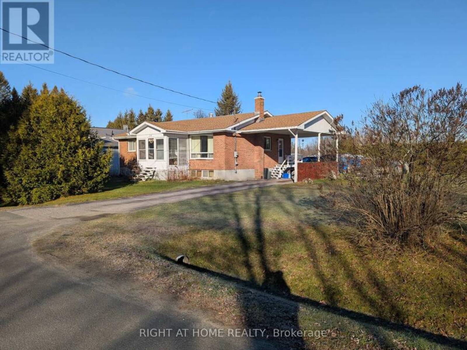 29 MAPLE STREET, West Nipissing, Ontario P0H 1M0