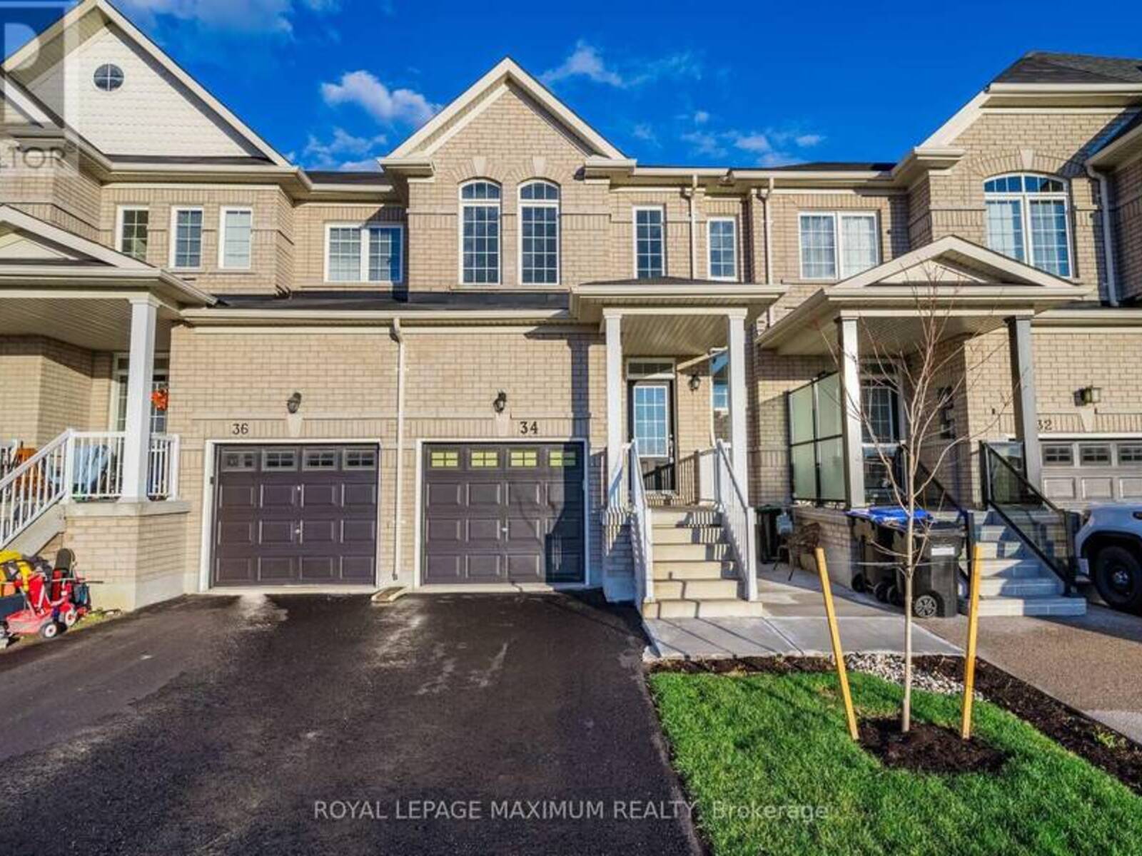 34 DANIELE CRESCENT, Bradford West Gwillimbury, Ontario L3Z 0V8