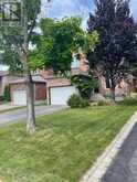 58 SPRINGER DRIVE W | Richmond Hill Ontario | Slide Image Three