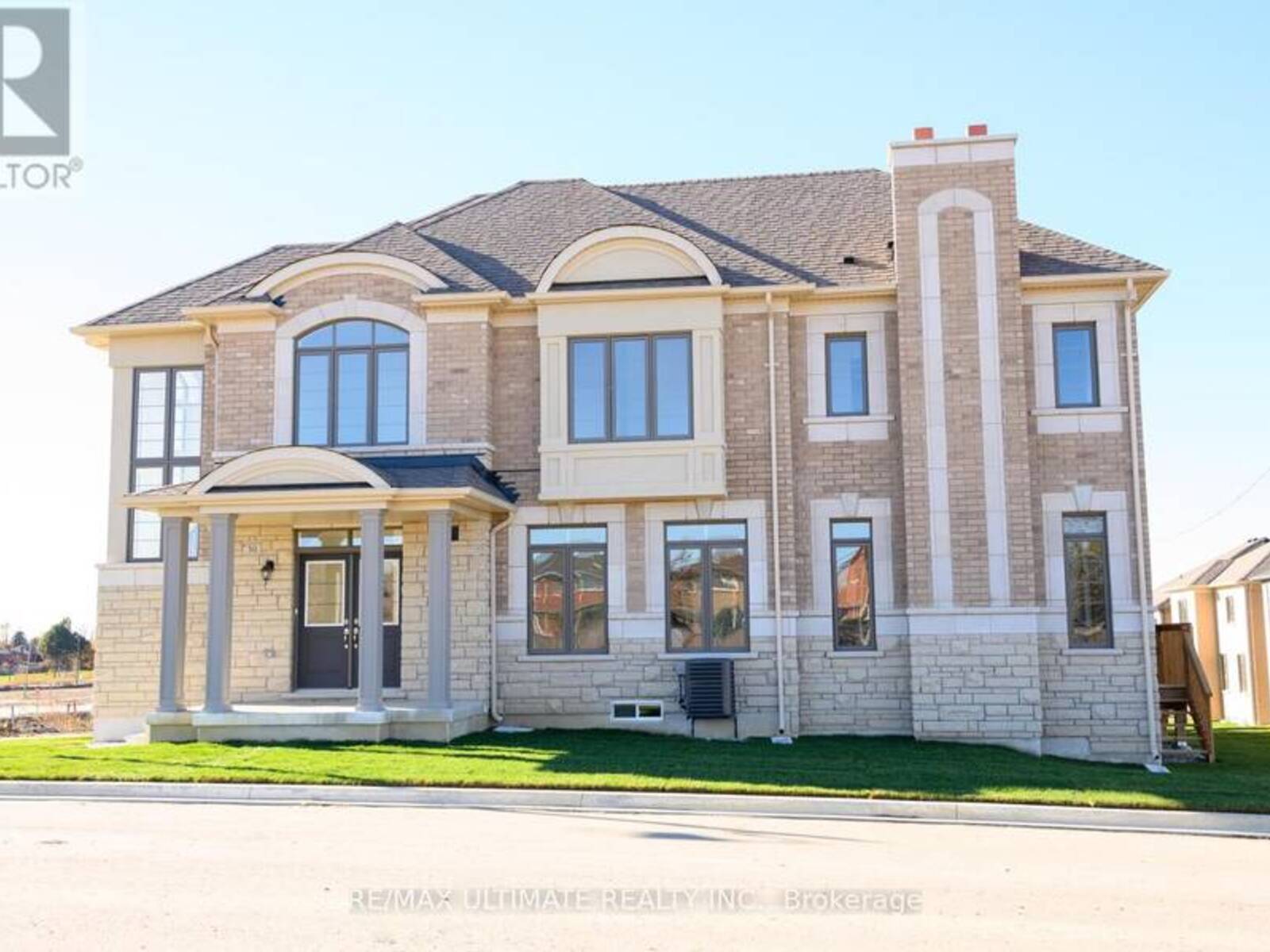 30 SAPWOOD CRESCENT, Brampton, Ontario L6Z 0K7