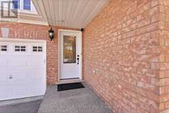 4 MUSKOX DRIVE | Toronto Ontario | Slide Image Two