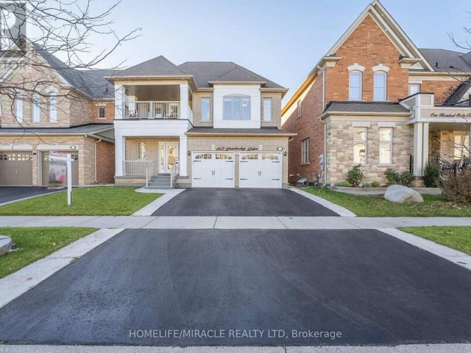 162 LEADERSHIP DRIVE, Brampton, Ontario L6Y 5T2