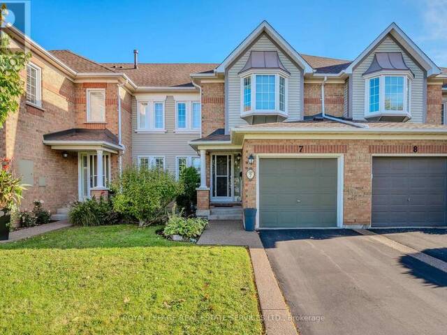 7 - 2105 BERWICK DRIVE Burlington Ontario, L7M 4B7