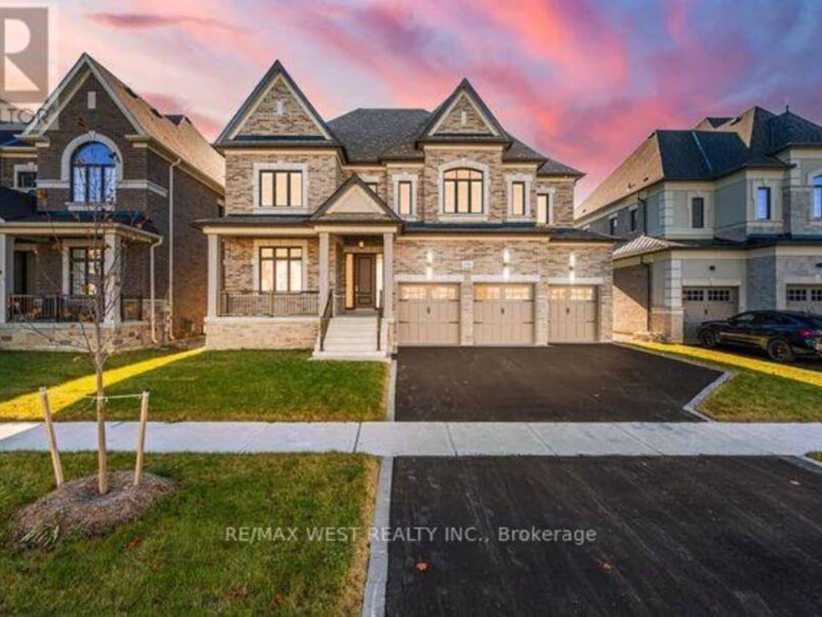 193 MCMICHAEL AVENUE, Vaughan, Ontario L4H 4V9