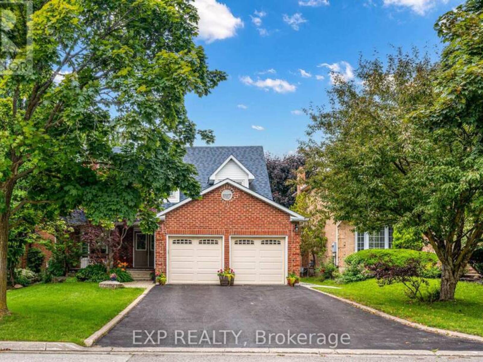 63 FERN VALLEY CRESCENT, Richmond Hill, Ontario L4E 2J3