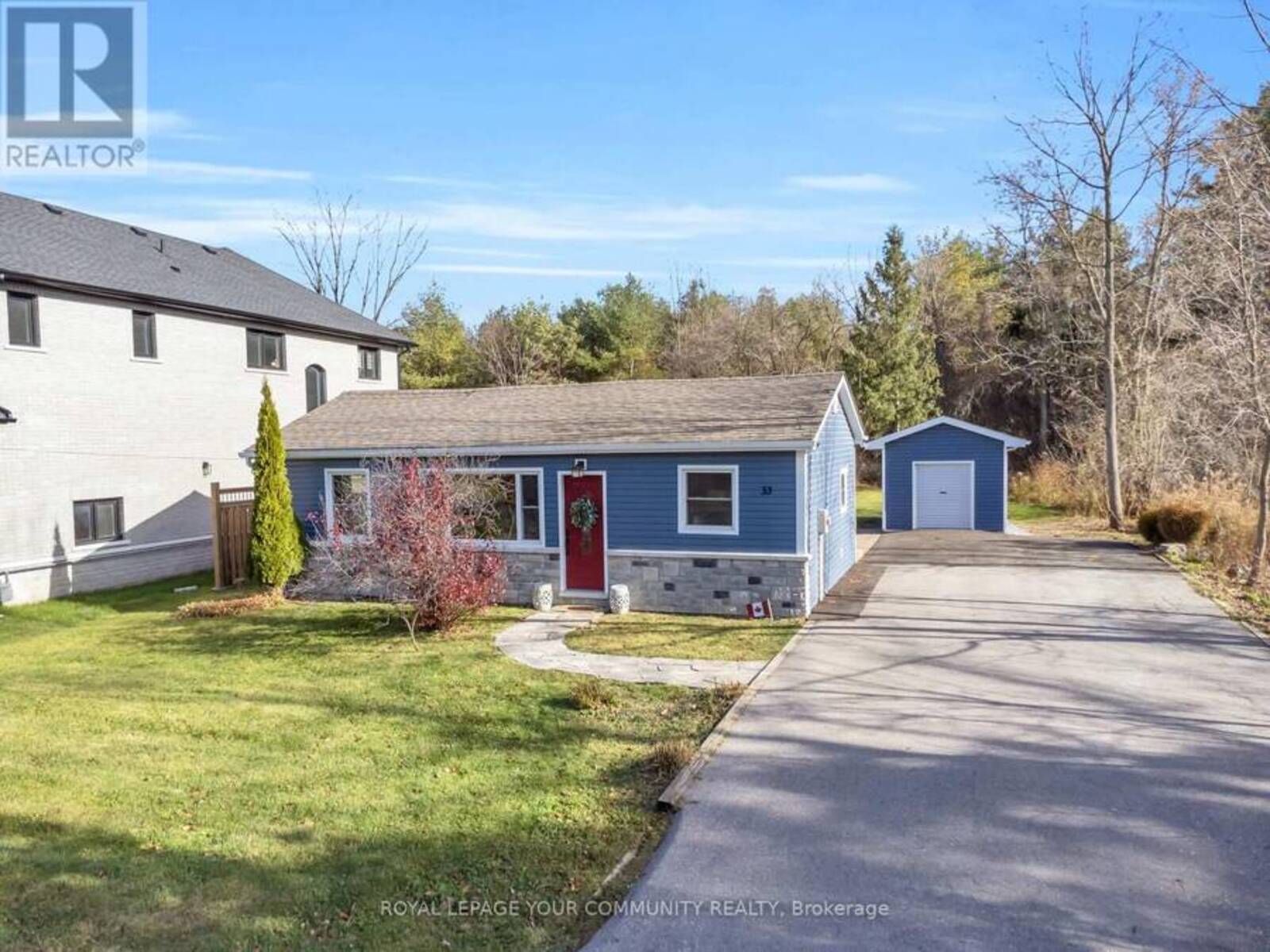 33 SUNNIDALE BOULEVARD, Georgina, Ontario L0E 1L0