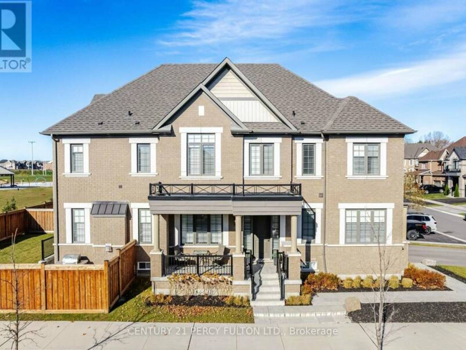 2 CAPSTAN COURT, Whitby, Ontario L1P 0K5