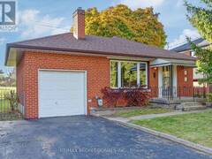 4 LLOYD MANOR ROAD Toronto Ontario, M9B 5H6