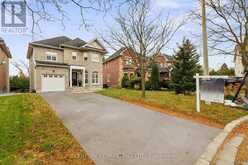 9 MILL WALK COURT | Richmond Hill Ontario | Slide Image Three