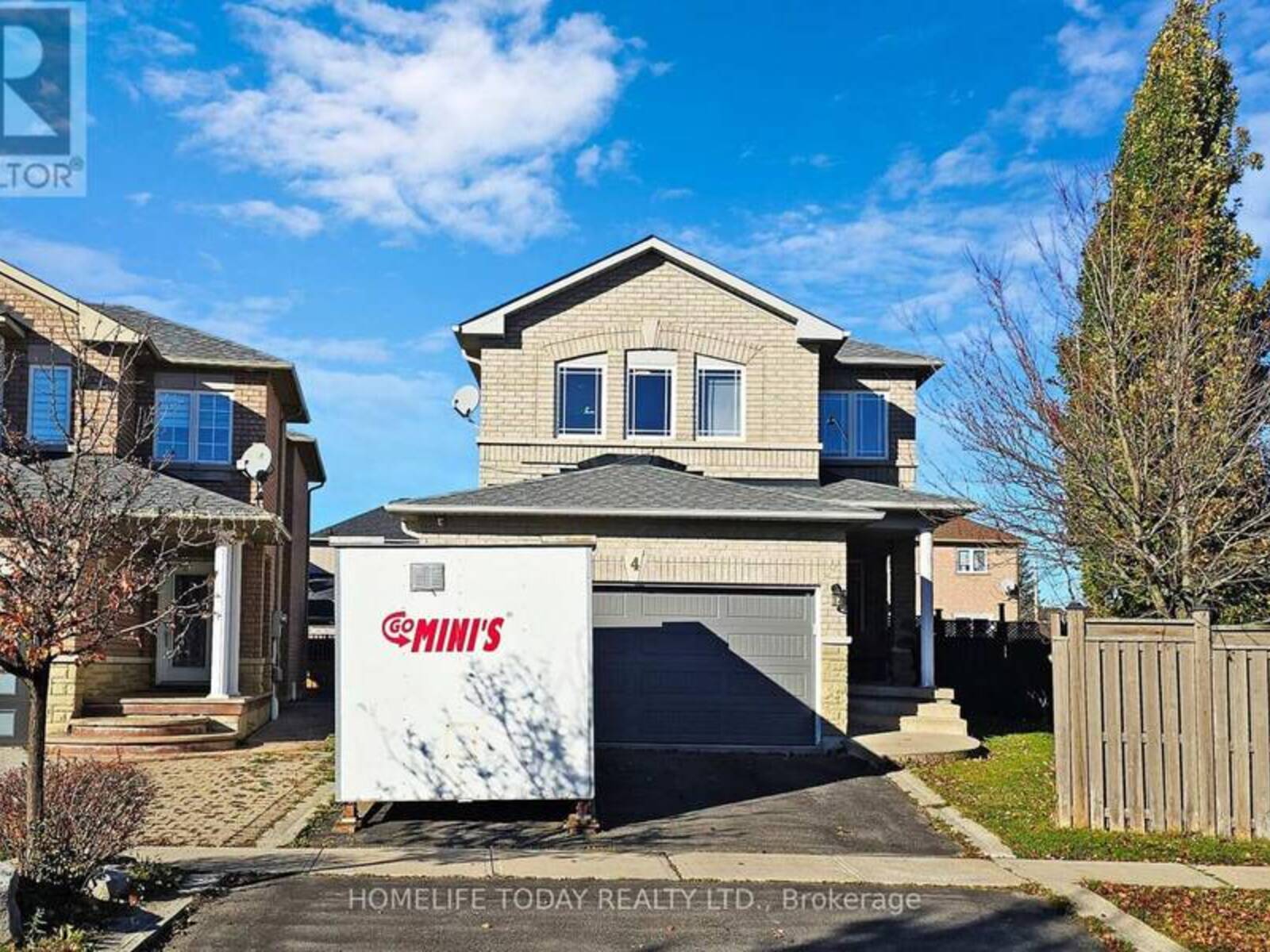 4 KALMAR CRESCENT, Richmond Hill, Ontario L4E 3Z3