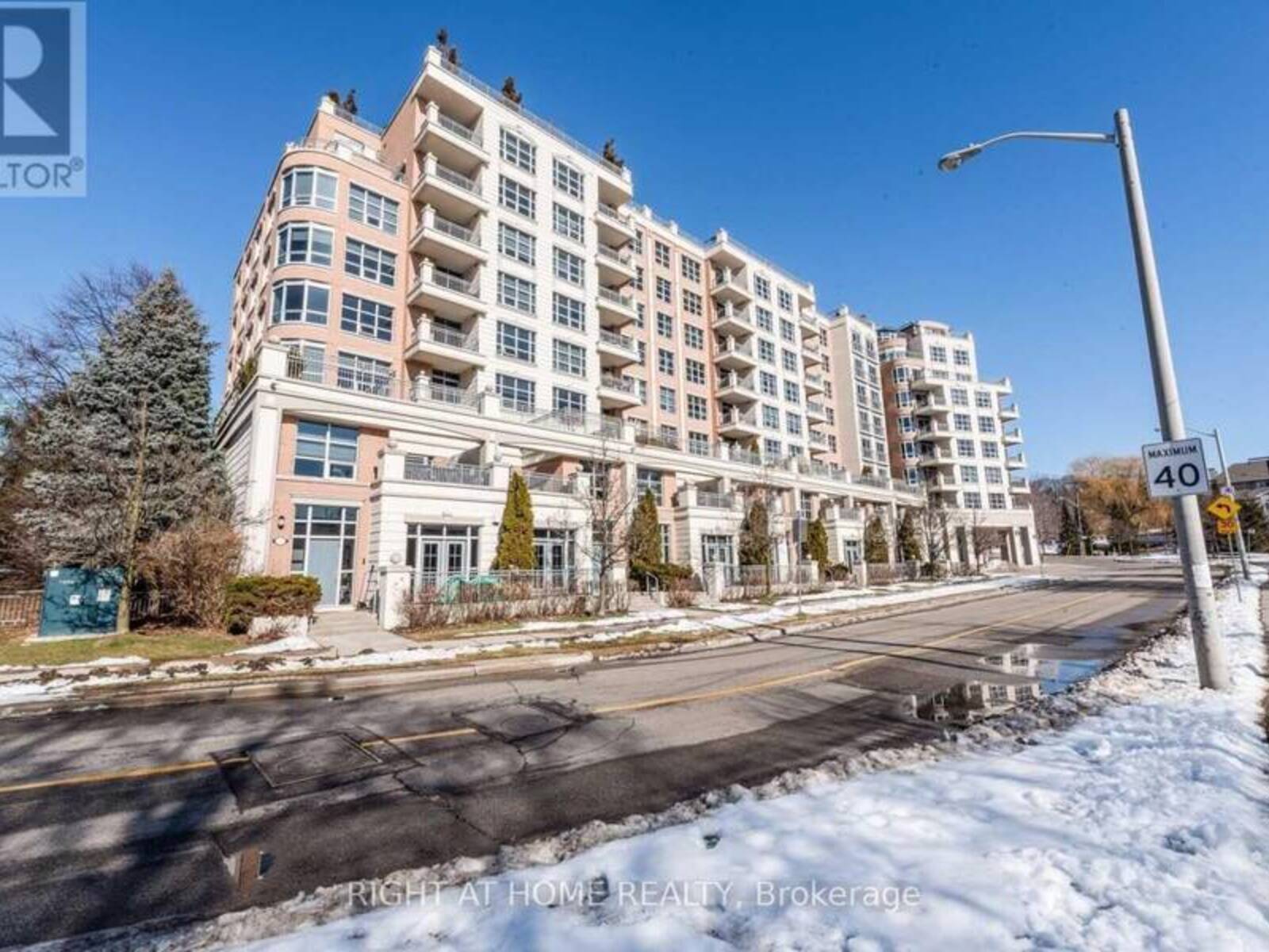 511 - 10 OLD YORK MILLS ROAD, Toronto, Ontario M2P 2G9