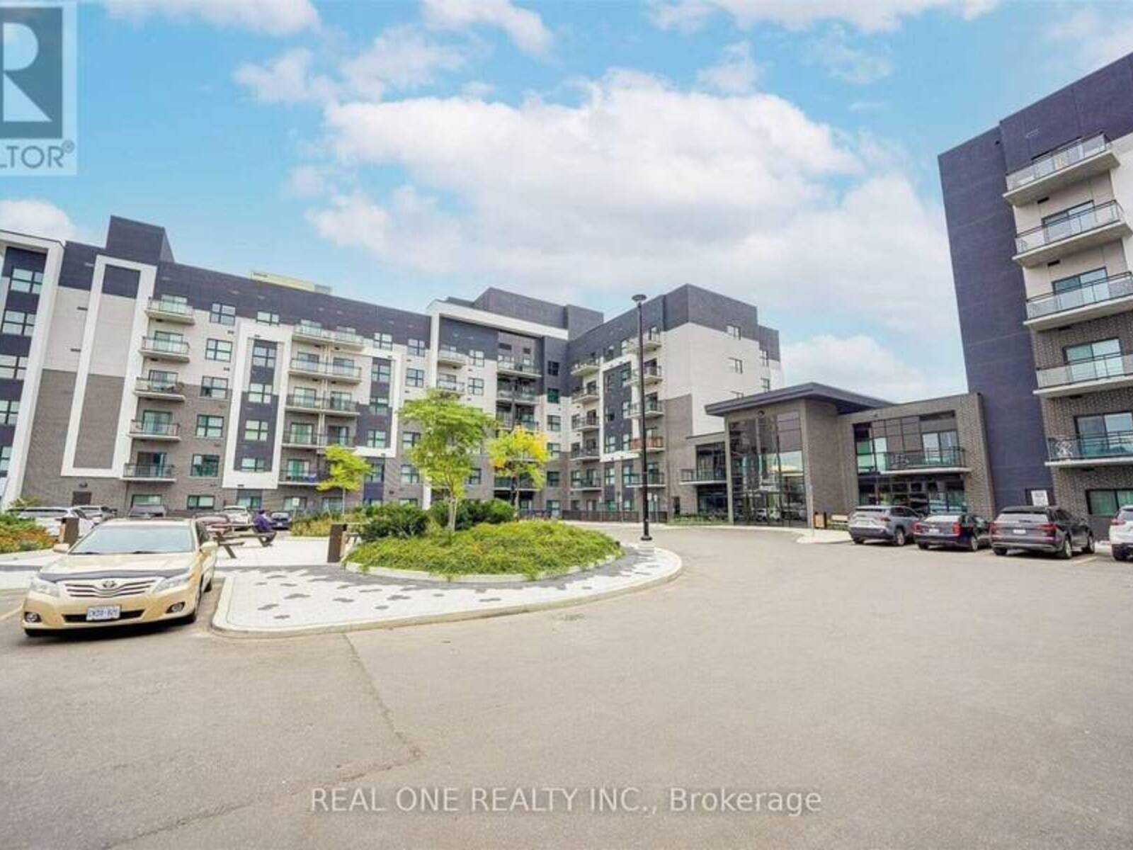 139 - 102 GROVEWOOD COMMON CIRCLE, Oakville, Ontario L6H 0X2