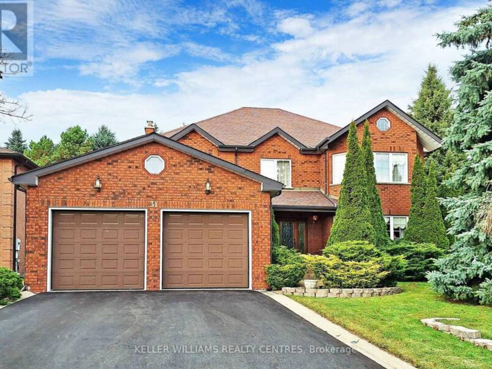 31 ROYAL COURT, Bradford West Gwillimbury, Ontario L3Z 2P5