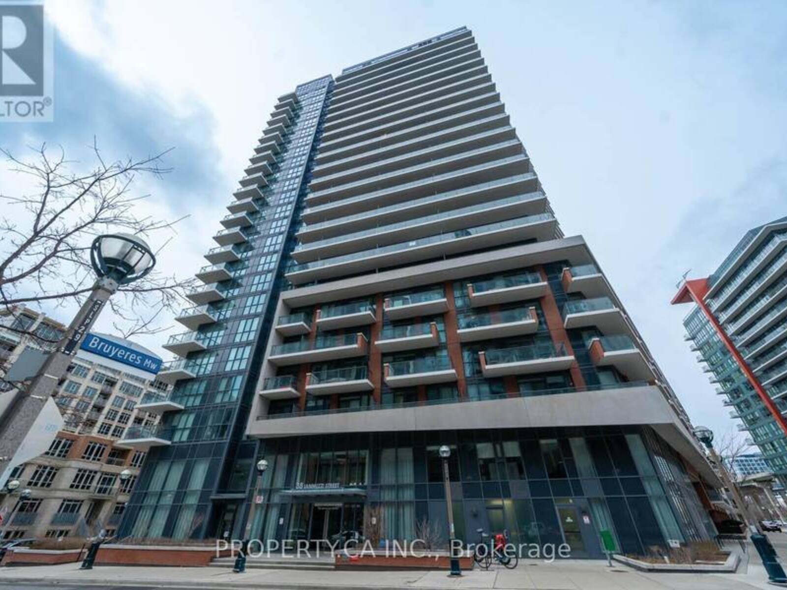 741 - 38 IANNUZZI STREET, Toronto, Ontario M5V 0S2