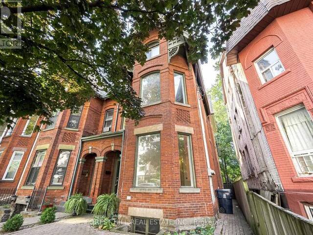 103 GLOUCESTER STREET Toronto Ontario, M4Y 1M2