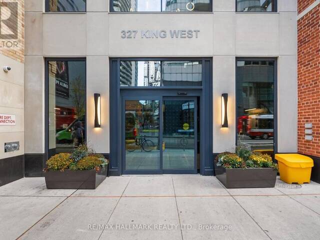 1008 - 327 KING STREET W Toronto Ontario, M5V 0W7