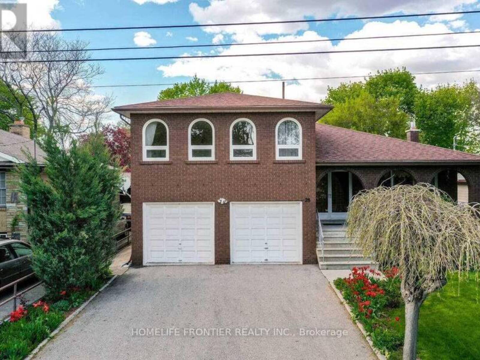 28 BARKER AVENUE, Toronto, Ontario M9V 1E5