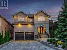 301 WELDRICK ROAD E | Richmond Hill Ontario | Slide Image One