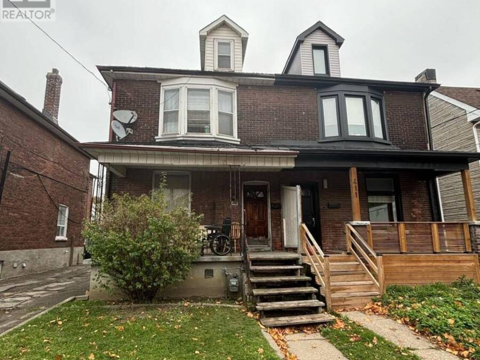 415 SYMINGTON AVENUE, Toronto, Ontario M6N 2W4