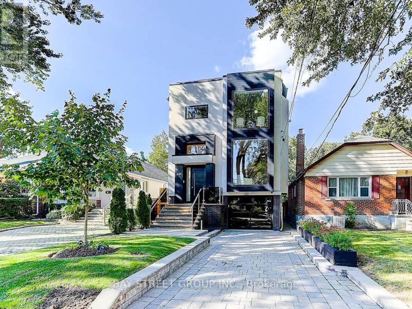 22 CARMICHAEL AVENUE, Toronto, Ontario M5M 2W6