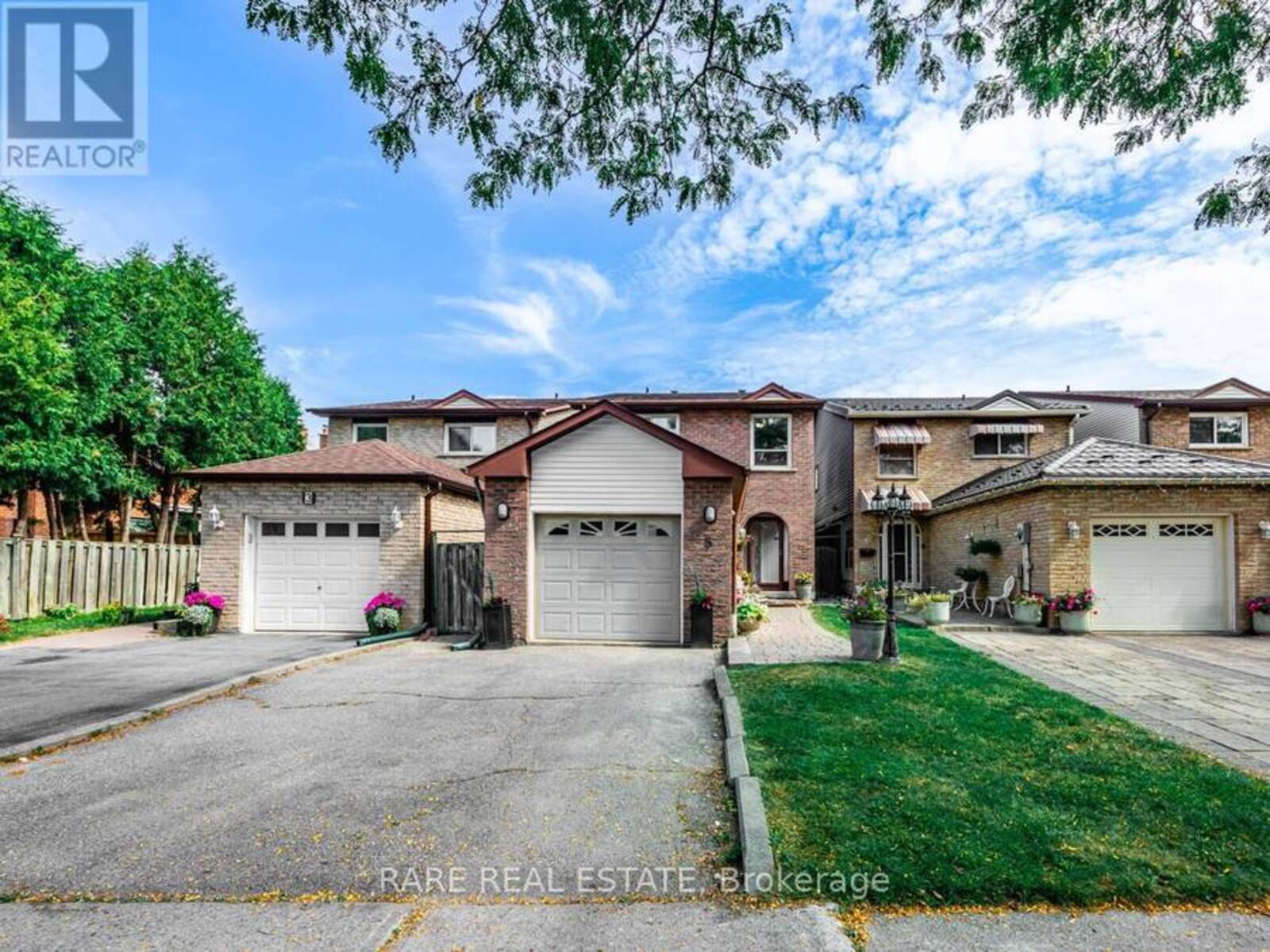 5 MABLEY CRESCENT, Vaughan, Ontario L4J 2Z7