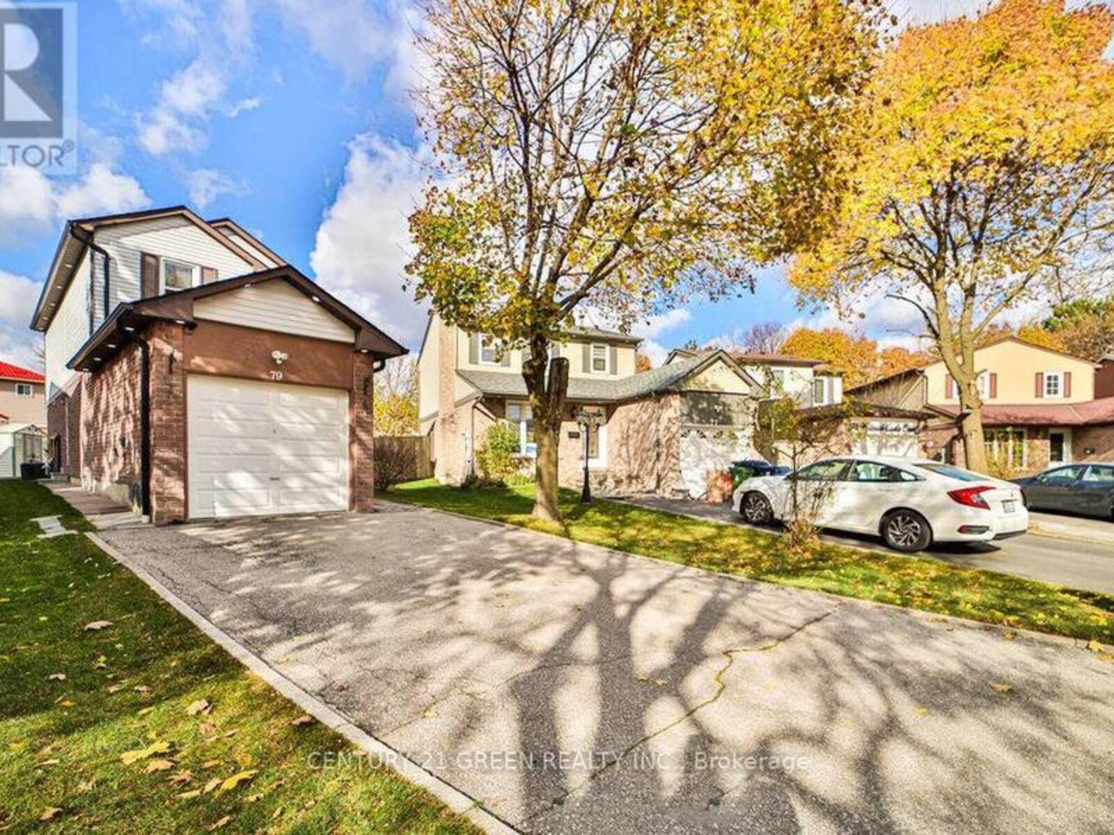 79 WARWICK CASTLE COURT, Toronto, Ontario M1B 3E5