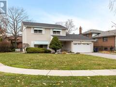 12 BROADFIELD DRIVE Toronto Ontario, M9C 1L6