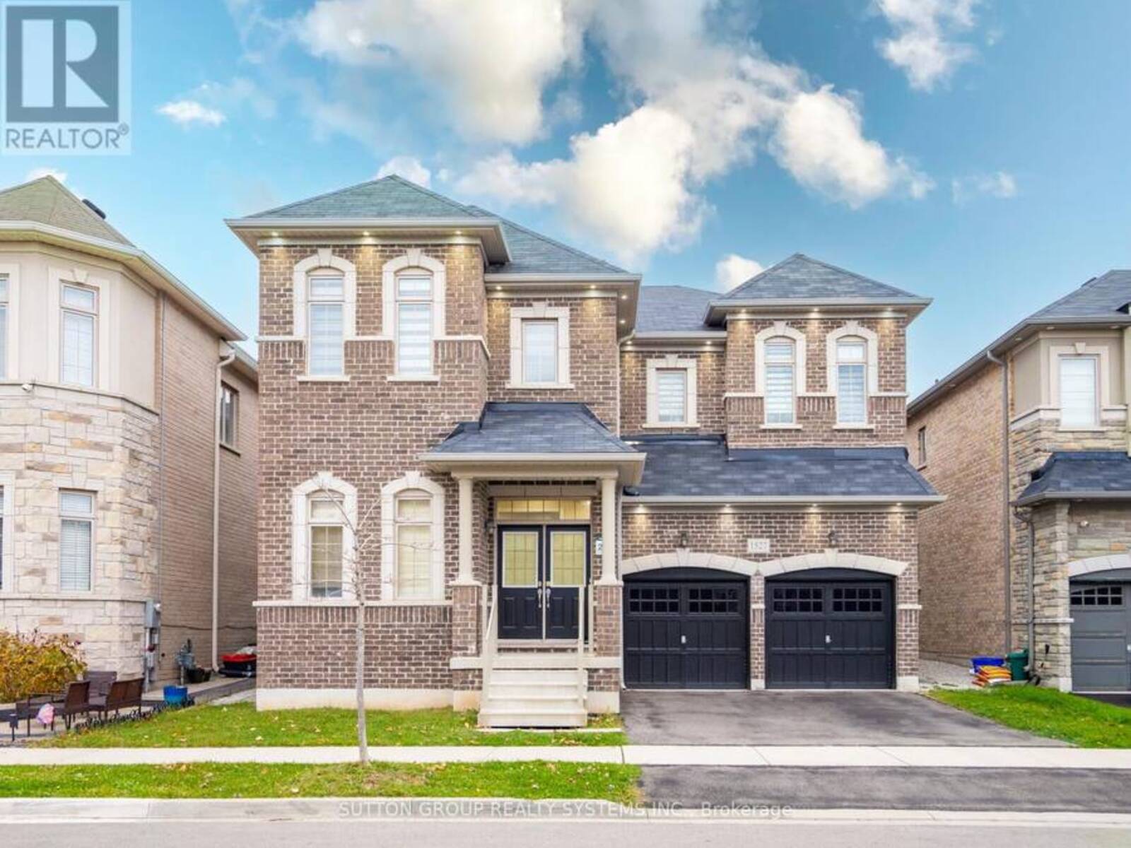 1527 MENDELSON HEIGHTS, Milton, Ontario L9E 1H3