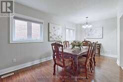 399 FLANAGAN COURT | Newmarket Ontario | Slide Image Nine