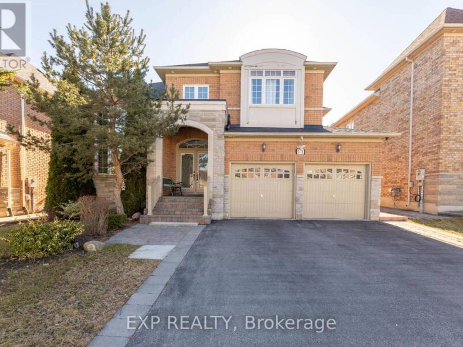 11 CAIRNBURG DRIVE, Brampton, Ontario L6P 1X3