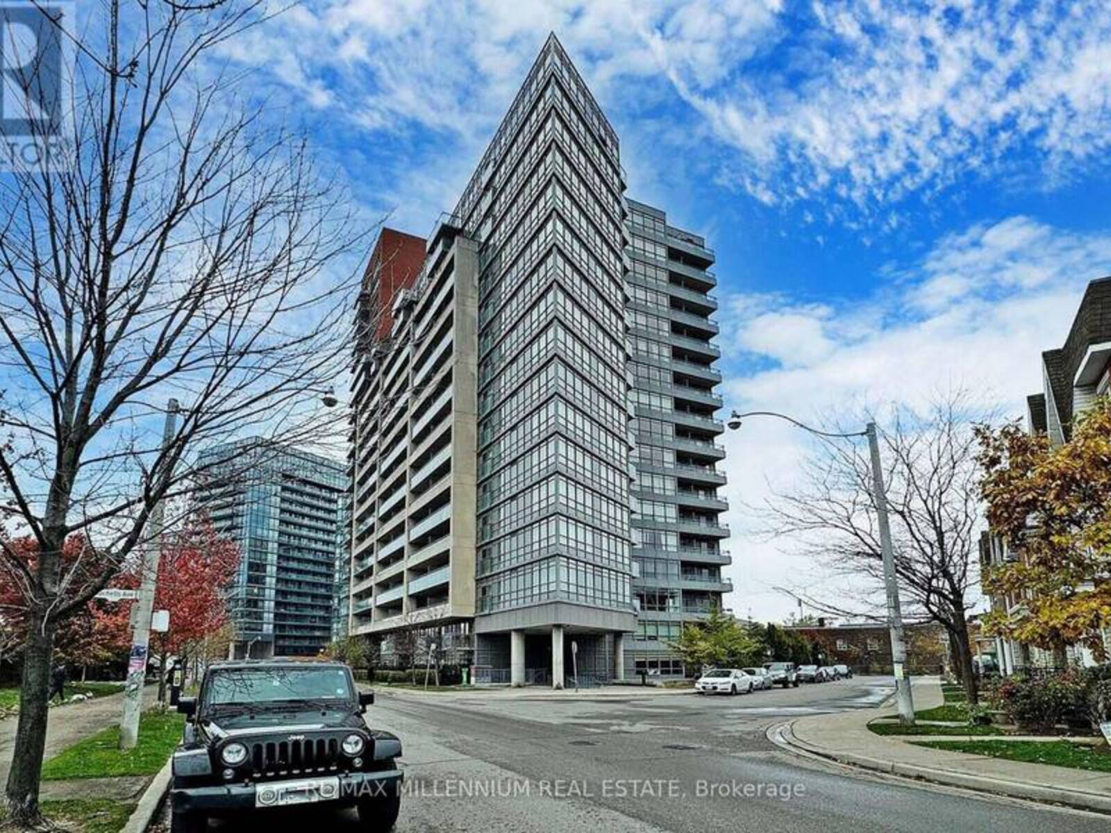 928 - 38 JOE SHUSTER WAY, Toronto, Ontario M6K 0A5