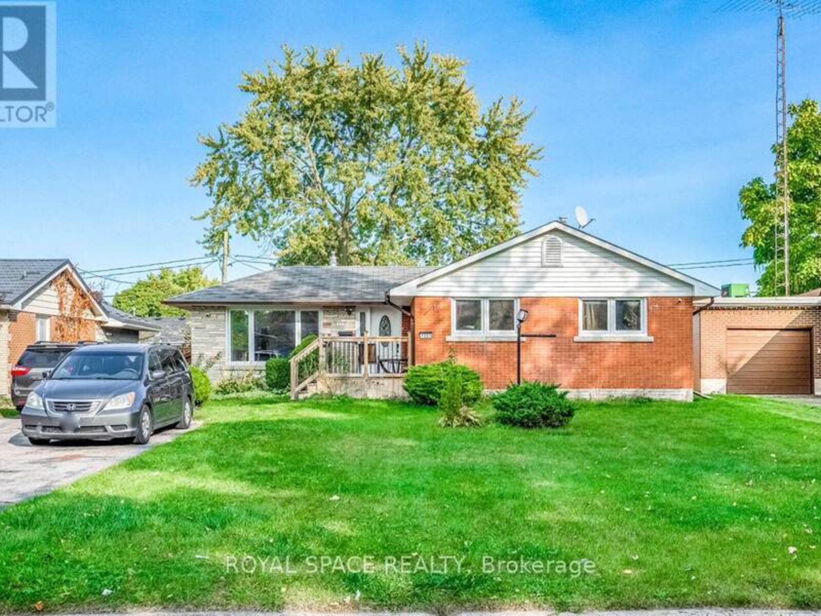 1323 MARY AVENUE, Cambridge, Ontario N3H 4N8