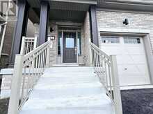 62 WEST OAK TRAIL | Barrie Ontario | Slide Image Twelve