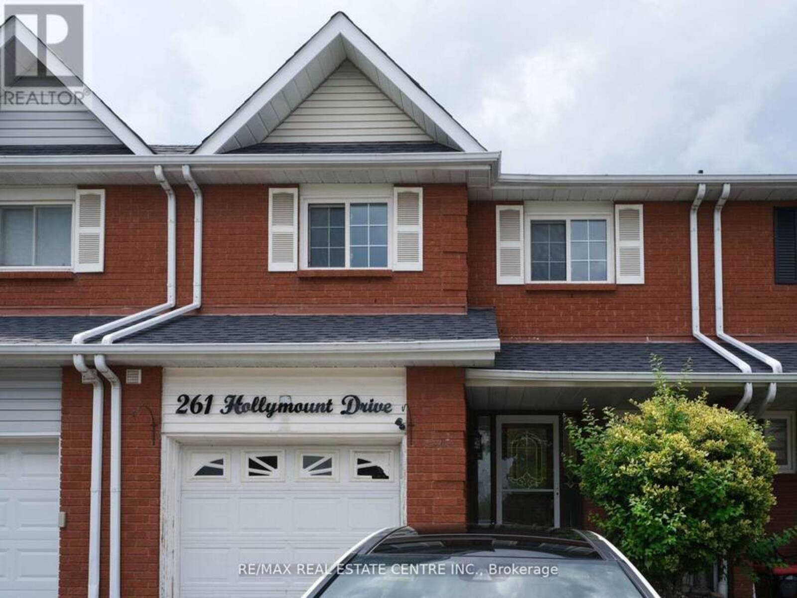 261 HOLLYMOUNT DRIVE, Mississauga, Ontario L5R 3P8