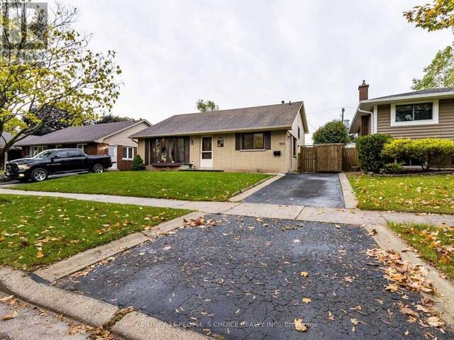 608 THORNWOOD AVENUE Burlington Ontario, L7N 3B8