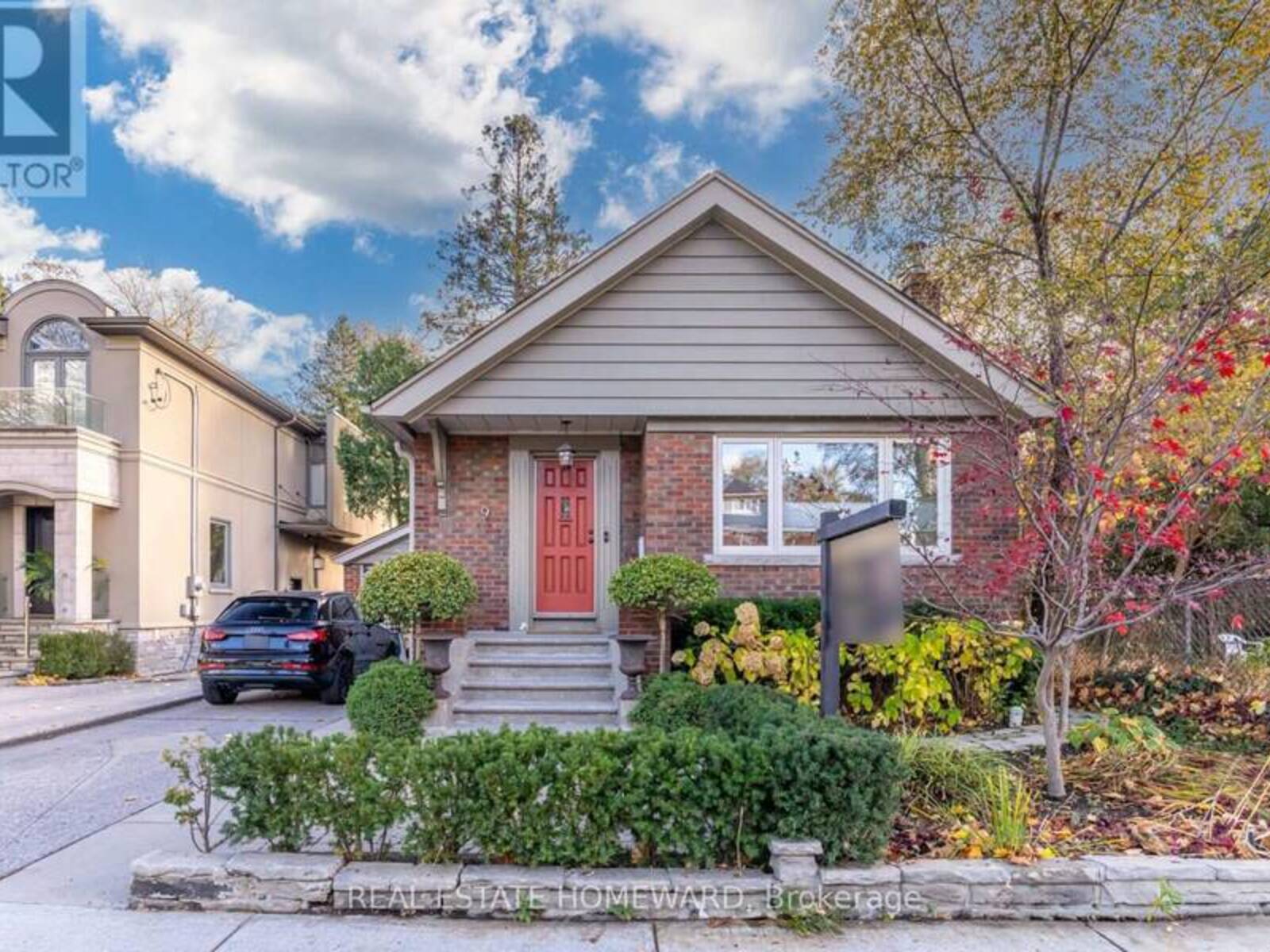 9 O'CONNOR DRIVE, Toronto, Ontario M4K 2K3