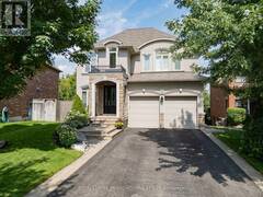 42 OAK STREET Halton Hills Ontario, L7G 5W8