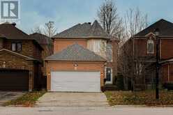 554 PLANTATION GATE | Newmarket Ontario | Slide Image One