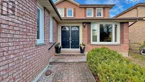 16 GLENDALE ROAD E | Markham Ontario | Slide Image Two