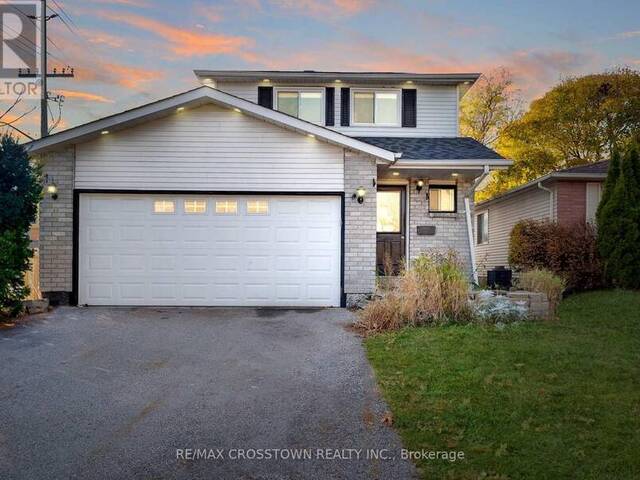 2 FLETCHER DRIVE Barrie Ontario, L4M 5S1