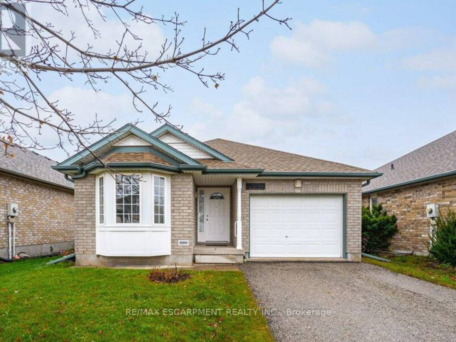 27 BEIRNES COURT, Centre Wellington, Ontario N1M 3V4