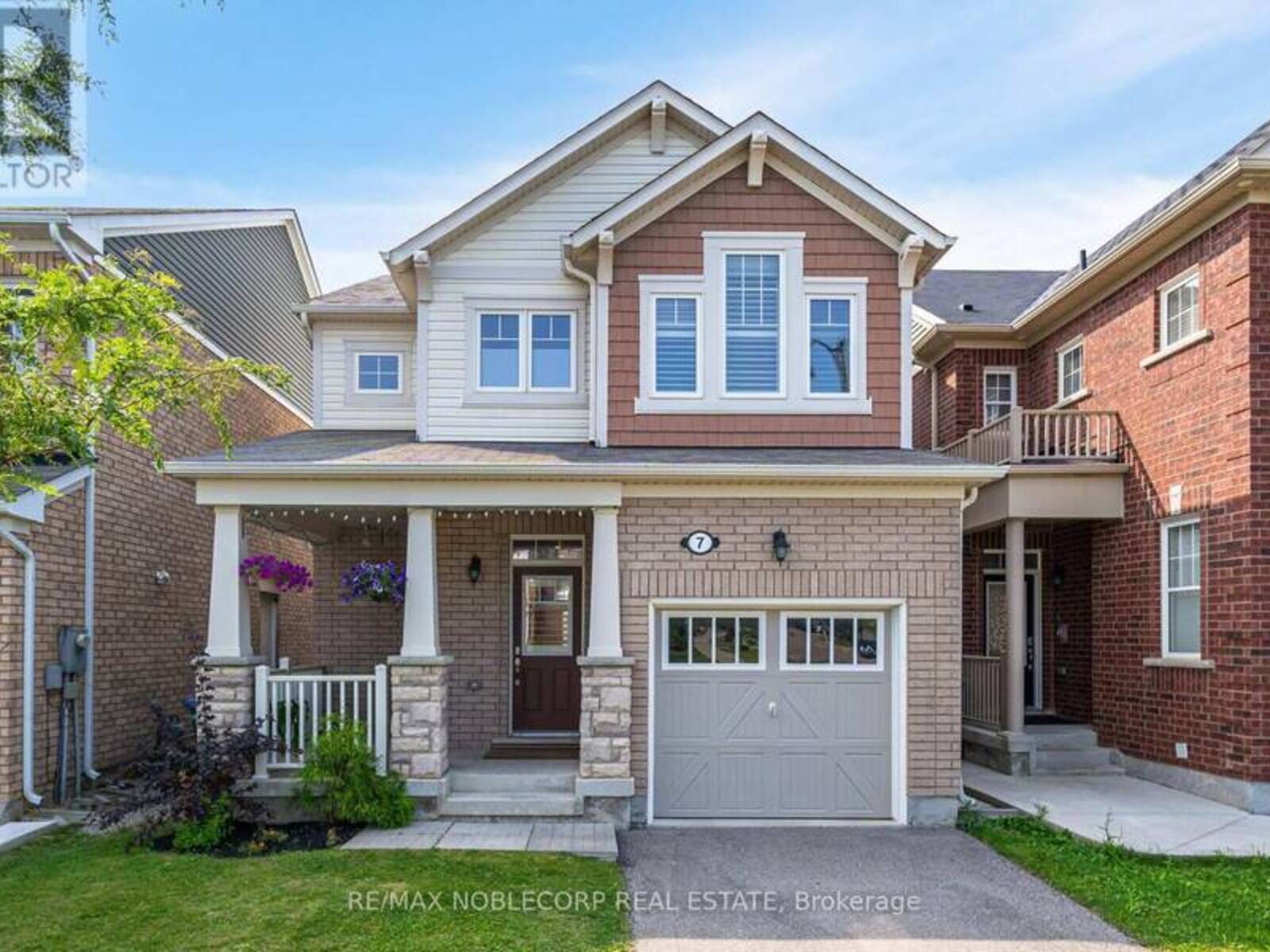 7 GILTSPUR ROAD, Brampton, Ontario L7A 0Y9