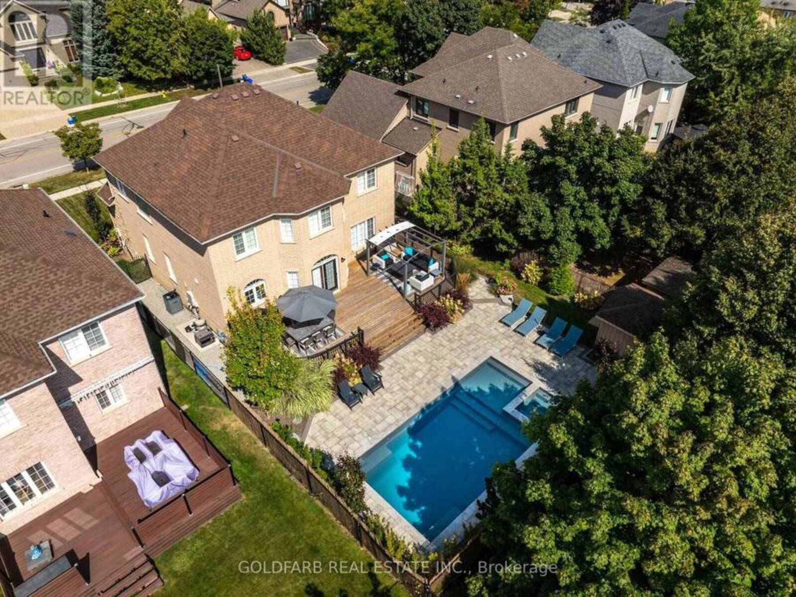 215 THOMSON CREEK BOULEVARD, Vaughan, Ontario L4H 1H1