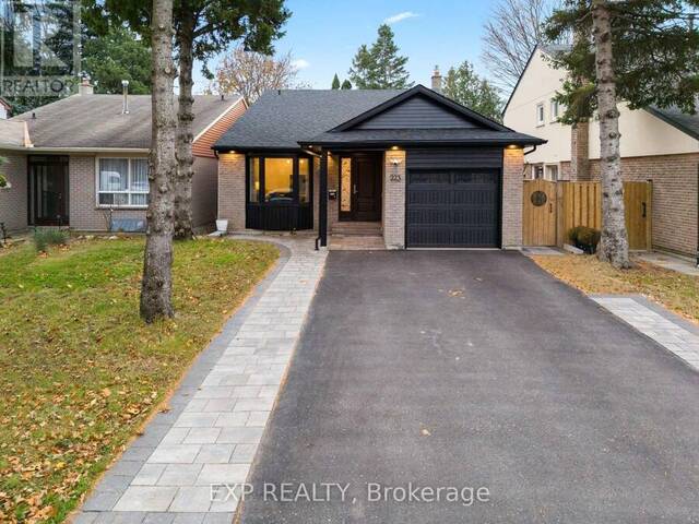 223 WELDRICK ROAD W Richmond Hill Ontario, L4C 5J2