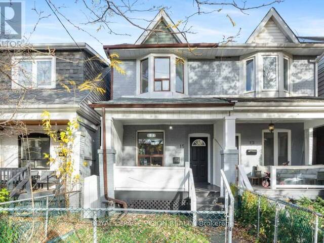 15 ALTON AVENUE Toronto Ontario, M4L 2M3