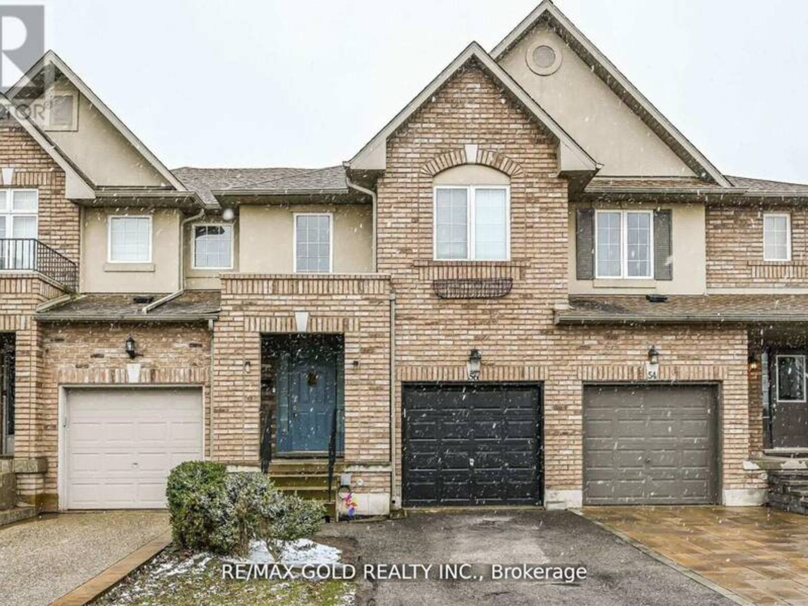 56 MEADOW WOOD CRESCENT, Hamilton, Ontario L8J 3Z8