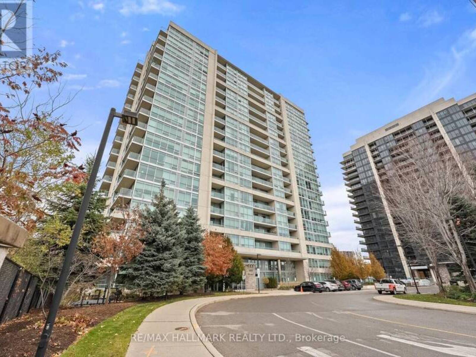 1209 - 1055 SOUTHDOWN ROAD, Mississauga, Ontario L5J 0A3