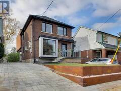 302 WINONA DRIVE Toronto Ontario, M6C 3S9