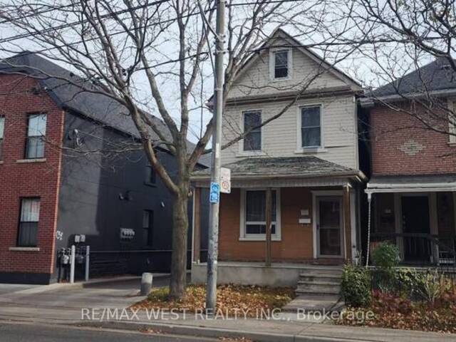 521 LANSDOWNE AVENUE Toronto Ontario, M6H 3Y2